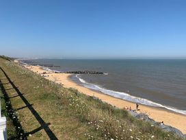 Hopton Holiday Village - Holiday Accommodation 11450 - Suffolk & Essex - 1185060 - thumbnail photo 9
