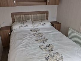 Seashore Holiday Park - Holiday Accommodation 11473 - Norfolk - 1185063 - thumbnail photo 10