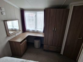Seashore Holiday Park - Holiday Accommodation 11473 - Norfolk - 1185063 - thumbnail photo 9