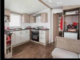 Pentire Costal Holiday Park - Holiday Accommodation 11475 - Cornwall - 1185064 - thumbnail photo 3