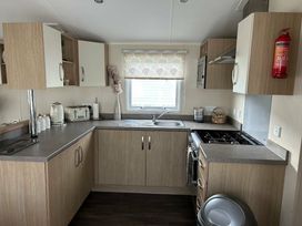 Lyons Winkups and Primrose - Holiday Accommodation 11488 - North Wales - 1185067 - thumbnail photo 2