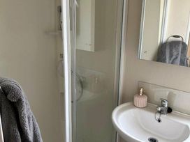 Lyons Winkups and Primrose - Holiday Accommodation 11488 - North Wales - 1185067 - thumbnail photo 8