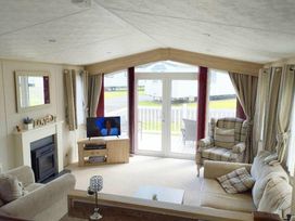 Sand Le Mere Holiday Village - Holiday Accommodation 11502 - North Yorkshire (incl. Whitby) - 1185069 - thumbnail photo 3