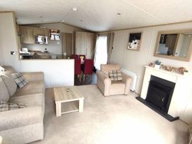 Sand Le Mere Holiday Village - Holiday Accommodation 11502 - North Yorkshire (incl. Whitby) - 1185069 - thumbnail photo 4