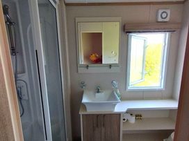 Sand Le Mere Holiday Village - Holiday Accommodation 11502 - North Yorkshire (incl. Whitby) - 1185069 - thumbnail photo 5