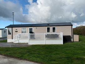 Flamingo Land Holiday Park - Holiday Accommodation 11515 - North Yorkshire (incl. Whitby) - 1185071 - thumbnail photo 6