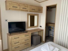 Pentire Costal Holiday Park - Holiday Accommodation 11537 - Cornwall - 1185073 - thumbnail photo 2