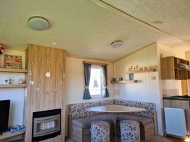 Golden Sands - Holiday Accommodation 11579 - Lincolnshire - 1185077 - thumbnail photo 4