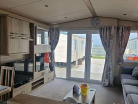 Golden Sands Kinmel Bay - Holiday Accommodation 11613 - North Wales - 1185078 - thumbnail photo 3