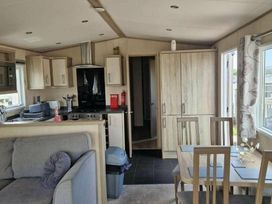 Golden Sands Kinmel Bay - Holiday Accommodation 11613 - North Wales - 1185078 - thumbnail photo 4