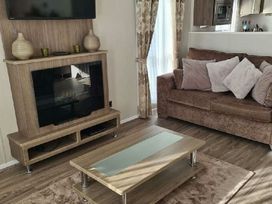 Trecco Bay - Holiday Accommodation 11650 - Somerset & Wiltshire - 1185083 - thumbnail photo 19