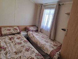 Trecco Bay - Holiday Accommodation 11651 - Somerset & Wiltshire - 1185084 - thumbnail photo 15