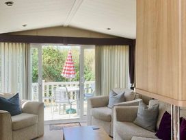 Church Farm Holiday Village - Holiday Accommodation 11680 - Hampshire - 1185088 - thumbnail photo 4