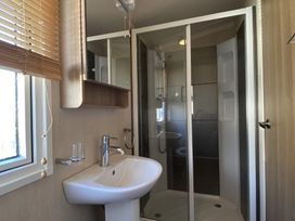 Primrose Valley Holiday Park - Holiday Accommodation 11715 - North Yorkshire (incl. Whitby) - 1185093 - thumbnail photo 15