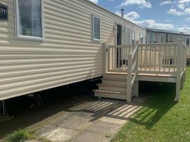 Primrose Valley Holiday Park - Holiday Accommodation 11724 - North Yorkshire (incl. Whitby) - 1185095 - thumbnail photo 1