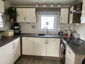 Lido Beach Holiday Park - Holiday Accommodation 11728 - North Wales - 1185097 - thumbnail photo 6