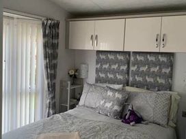 Lido Beach Holiday Park - Holiday Accommodation 11728 - North Wales - 1185097 - thumbnail photo 9