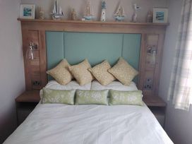 Littlesea Holiday Park - Holiday Accommodation 11732 - Dorset - 1185098 - thumbnail photo 8