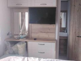 Littlesea Holiday Park - Holiday Accommodation 11732 - Dorset - 1185098 - thumbnail photo 18