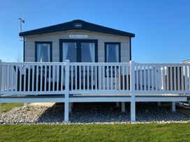 Primrose Valley Holiday Park - Holiday Accommodation 11748 - North Yorkshire (incl. Whitby) - 1185103 - thumbnail photo 4