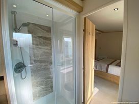 Primrose Valley Holiday Park - Holiday Accommodation 11748 - North Yorkshire (incl. Whitby) - 1185103 - thumbnail photo 14
