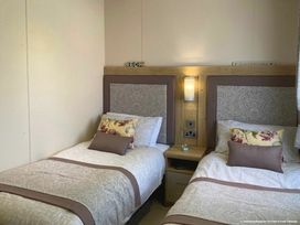 Primrose Valley Holiday Park - Holiday Accommodation 11748 - North Yorkshire (incl. Whitby) - 1185103 - thumbnail photo 17