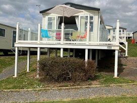 Devon Cliffs Holiday Park - Holiday Accommodation 11755 - Devon - 1185104 - thumbnail photo 15