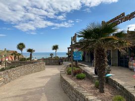 Devon Cliffs Holiday Park - Holiday Accommodation 11755 - Devon - 1185104 - thumbnail photo 19