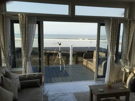 Trecco Bay - Holiday Accommodation 11784 - Somerset & Wiltshire - 1185105 - thumbnail photo 11