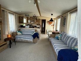 Brynowen Holiday Park - Holiday Accommodation 11787 - Mid Wales - 1185106 - thumbnail photo 4
