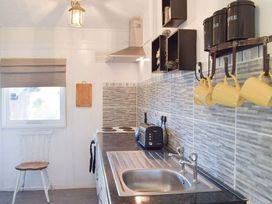 Penlan Holiday Park - Holiday Accommodation 11792 - South Wales - 1185107 - thumbnail photo 3