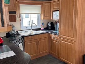 Marton Mere Holiday Village - Holiday Accommodation 11833 - Lake District - 1185112 - thumbnail photo 2