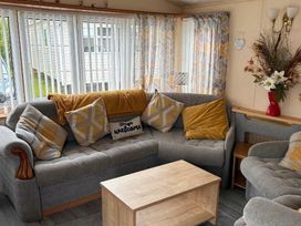 Marton Mere Holiday Village - Holiday Accommodation 11833 - Lake District - 1185112 - thumbnail photo 3