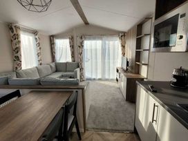 Presthaven Beach Resort - Holiday Accommodation 11850 - North Wales - 1185114 - thumbnail photo 3
