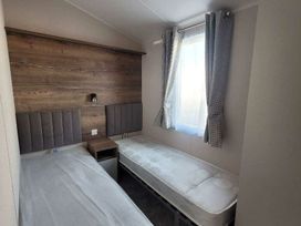Presthaven Beach Resort - Holiday Accommodation 11850 - North Wales - 1185114 - thumbnail photo 7