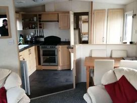 Lyons Robin Hood - Holiday Accommodation 11874 - North Wales - 1185119 - thumbnail photo 8