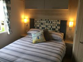 Weymouth Bay Holiday Park - Holiday Accommodation 11875 - Dorset - 1185120 - thumbnail photo 5