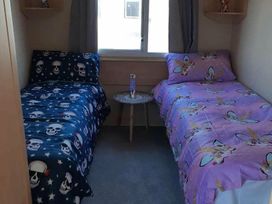 Happy Days Caravan Park - Holiday Accommodation 11886 - North Wales - 1185123 - thumbnail photo 9