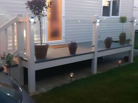 Happy Days Caravan Park - Holiday Accommodation 11886 - North Wales - 1185123 - thumbnail photo 14