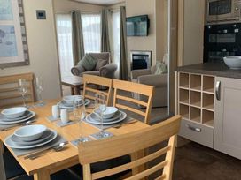 Cayton Bay Caravan Park - Holiday Accommodation 11899 - North Yorkshire (incl. Whitby) - 1185124 - thumbnail photo 1