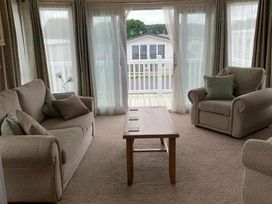 Cayton Bay Caravan Park - Holiday Accommodation 11899 - North Yorkshire (incl. Whitby) - 1185124 - thumbnail photo 5