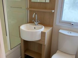 Cayton Bay Caravan Park - Holiday Accommodation 11899 - North Yorkshire (incl. Whitby) - 1185124 - thumbnail photo 14