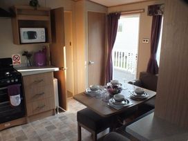 White Acres Holiday Park - Holiday Accommodation 119 - Cornwall - 1185125 - thumbnail photo 6