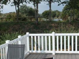 White Acres Holiday Park - Holiday Accommodation 119 - Cornwall - 1185125 - thumbnail photo 7