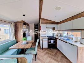 Tattershall Lakes Country Park - Holiday Accommodation 11903 - Lincolnshire - 1185126 - thumbnail photo 9