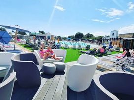 Tattershall Lakes Country Park - Holiday Accommodation 11903 - Lincolnshire - 1185126 - thumbnail photo 14