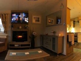 Golden Sands - Holiday Accommodation 11949 - Lincolnshire - 1185129 - thumbnail photo 3
