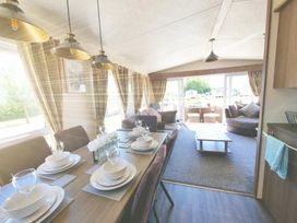 Golden Sands - Holiday Accommodation 11949 - Lincolnshire - 1185129 - thumbnail photo 18