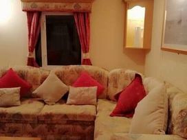 The Crest, Filey (private land) - Holiday Accommodation 11967 - North Yorkshire (incl. Whitby) - 1185132 - thumbnail photo 4