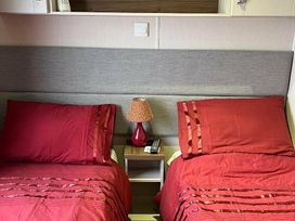 Cleethorpes Beach Holiday Park - Holiday Accommodation 11971 - Lincolnshire - 1185134 - thumbnail photo 8
